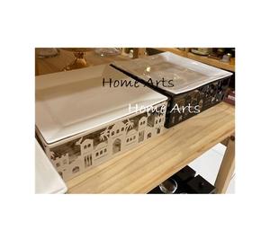 Ensemble de 2 présentoirs à gâteaux de taille et de forme personnalisées Serveur à gâteaux de couleur blanche et en fer au design fantastique avec support design - Product Image 1