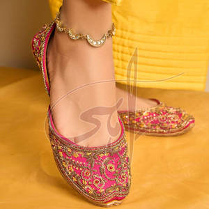 Pakistan Manufactured Women Khussa Anti-Slippery Genuine Leather Sole Customizable Color & Size Fashion <b>Design</b> All Seasons - Product Image 3