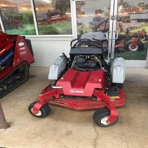 Compre cortadoras de césped comerciales Exmark hoy para una entrega rápida y un rendimiento de calidad superior, perfecto para el cuidado profesional del césped. - Product Image 4