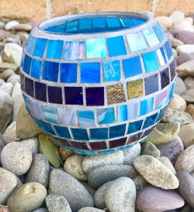 เชิงเทียนทีไลท์พร้อมโมเสคสำหรับตกแต่งโต๊ะงานปาร์ตี้ยามค่ำคืน - Product Image 2