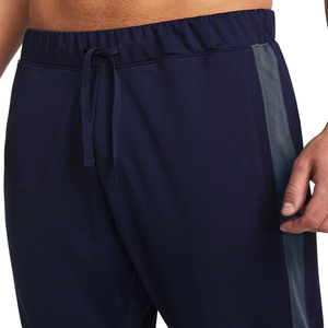 Chándal de invierno estampado ligero de calidad superior para hombre, fabricado por el mejor proveedor OEM en color sólido a la venta - Product Image 4