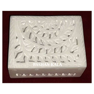 Boîte à bijoux en marbre blanc pur faite à la main pour la décoration de la maison et les cadeaux d'entreprise. - Product Image 1