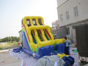 Tobogán inflable doble para deportes al aire libre - Product Image 1