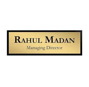 Plaque d'identification en laiton gravé rectangulaire moderne en laiton AK en finition polonaise grande plaque pour décor de bureau/décor à la maison - Product Image 1