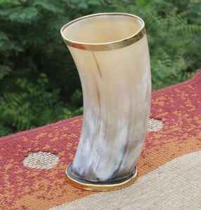 Tazas de cuerno pulidas del exportador indio, artesanías naturales, vasos diarios a la venta a granel para Navidad - Product Image 3