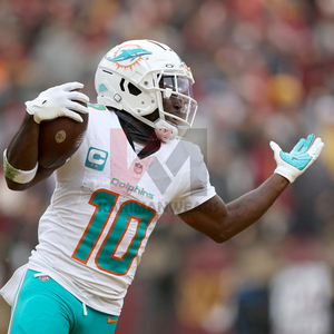 Găng tay bóng bầu dục Mỹ dành cho thanh thiếu niên và người lớn với lớp phủ silicon cao cấp trên lòng bàn tay và lớp đệm êm ái - Product Image 3