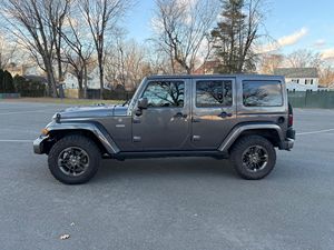 รถจี๊ปแรงเลอร์ อันลิมิเต็ด ซาฮาร่า 4x4 รุ่นฉลองครบรอบ 75 ปี ปี 2016 สภาพดีเยี่ยม ราคาสุดคุ้ม พร้อมส่ง - Product Image 3