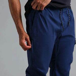 กางเกงวอร์มผ้าแคนวาสทรงจ็อกเกอร์แบบมีกระเป๋าหลายช่อง น้ำหนักเบา ดีไซน์เฉพาะตัว สำหรับผู้ชาย - Product Image 4