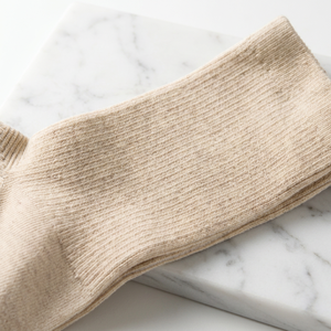 Chaussettes côtelées pour femmes pour un usage quotidien avec une adhérence antidérapante et un ajustement confortable 74 - Product Image 1