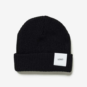 Gorro de Punto de Invierno, Suave y Cálido, Estilo Puño, Color Sólido, con Parche de Logotipo Personalizado, Unisex, para Clima Frío, Transpirable para Uso Diario - Product Image 1