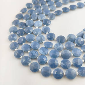 Cuentas de Ópalo Azul Facetadas en Forma de Moneda de 8-9 mm, 20-22 Cuentas en una Hebra de 8 Pulgadas, para Fabricación de Joyería Artesanal, Cuentas Redondas de Ópalo Azul - Product Image 2