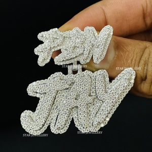 Colgante de Letra con Diamantes Cultivados en Laboratorio, Chapado en Oro de 10K, Estilo Hip Hop Cristiano Unisex, Corte Brillante Redondo - Product Image 4