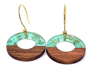 Pendientes de Resina Ecológicos Hechos a Mano de Alta Calidad, Diseño Artístico Único, Patrón Floral Pintado a Mano para Mujeres Modernas y Elegantes - Product Image 6