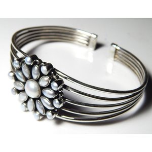 925 Sterling Silver Freshwater Pearl Bangle Handmade Silver Jewelry <b>Gemstone</b> <b>Bracelet</b>-Available in Various Sizes Perfect Gift - Product Image 3