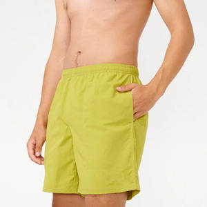 Shorts de sport pour hommes en polyester respirant à séchage rapide, écologiques, décontractés, avec cordon de serrage sur le devant, uni, vente en gros - Product Image 6