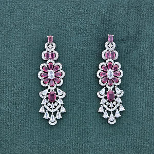 Boucles d'oreilles longues en zircon cubique plaqué rhodium Bijoux en diamant américain à la mode avec style de charme - Product Image 4