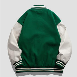 Chaqueta universitaria para hombre con diseño de parche de chenilla Forro interior suave adecuado para uso diario y uniformes de grupo - Product Image 2