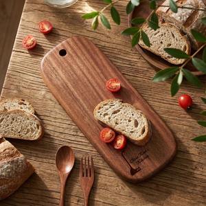 Planche à découper en bois avec poignée, lavable au lave-vaisselle, écologique, antibactérienne, en résine, planche à découper pour le fromage, de haute qualité - Product Image 1