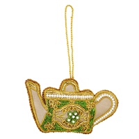Ornements de Noël faits à la main, brodés, perlés, en velours et satin, avec logo personnalisé Brazeal Studio, en forme de papillon et de girafe