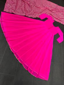 ชุดเดรสวินเทจสไตล์อินเดีย-ปากีสถาน งานปักเลื่อมหนัก สำหรับงานแต่งงานและงานเลี้ยง พร้อมผ้าคลุมไหล่ตกแต่งด้วยลูกไม้ - Product Image 4