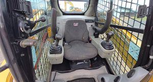 Envío Gratuito, Cargadora de Ruedas CATERPILLAR 262C, EROPS, Cabina con Calefacción y Aire Acondicionado. 2 velocidades. Acoplador Rápido. Sistema Hidráulico Auxiliar - Product Image 6