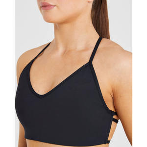 Vente en gros de soutien-gorge de sport personnalisé noir à dos croisé flatteur décolleté en V à bretelles dos nouveau soutien-gorge de sport à impact élevé pour femmes adultes - Product Image 1