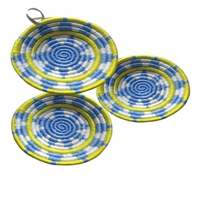 Cesta de pared de hierba Sabai ecológica hecha a mano, precio barato a granel, diseño abstracto, estilo Art Deco, cesta decorativa para sala de estar - Product Image 1