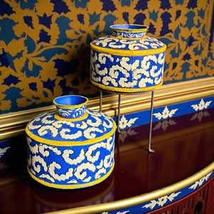 Maceta Cuadrada de Hierro Pintada a Mano de Estilo Chino Tradicional con Características de Drenaje Ecológicas para Uso en Interiores y Salas de Estar - Product Image 2