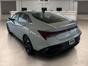 Hyundai Elantra SEL Convenience FWD 2025 - Product Image 3