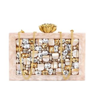 คลัทช์เรซินแฟชั่นสำหรับผู้หญิงที่มีฝาปิดแม่เหล็กบุกำมะหยี่รูปทรงเรขาคณิตและประดับมุก-แหล่งรวมงานฝีมือ - Product Image 1