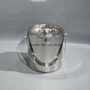 ถังน้ำแข็งสแตนเลสทรงสวยงาม พร้อมดีไซน์เชือกด้านกลาง หูจับทันสมัย เรียบง่ายและตกแต่งได้ - Product Image 6