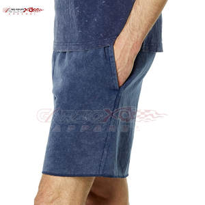 กางเกงขาสั้นลำลองผู้ชายลายฟอกสี 100% ผ้าฝ้าย น้ำหนักเบา ระบายอากาศ แห้งเร็ว ความยาวระดับเข่า มีเชือกผูก - Product Image 3