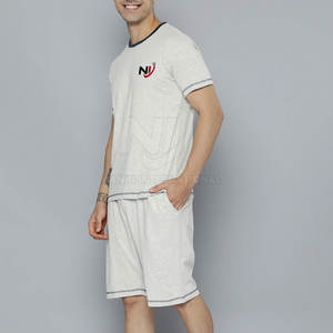 Service OEM Ensemble T-shirt et short d'été pour hommes Ensemble T-shirt et short en coton respirant pour hommes - Product Image 2