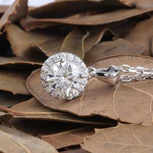 1.10เล็กๆน้อยๆ CTW รอบตัด Halo Moissanite สร้อยคอทองคำขาวจี้สำหรับผู้หญิงของขวัญครบรอบ - Product Image 6