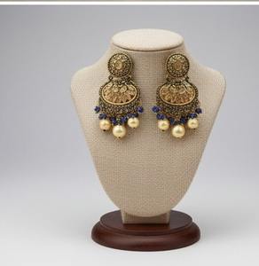 Pieza de joyería Mangalsutra antigua tradicional de 7cm con detalles artesanales clásicos diseñados para mujeres adecuados para uso festivo - Product Image 2