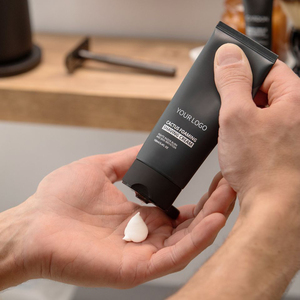 Crème à raser pour le visage, soin naturel biologique en gros, gel nettoyant pour barbe rafraîchissant pour hommes - Product Image 1