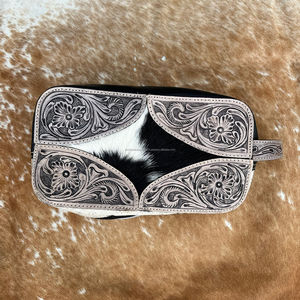 Neceser de cuero de vaca hecho a mano y con herramientas, neceser de viaje para mujer, neceser de cuero genuino, organizador de maquillaje único de estilo occidental - Product Image 2
