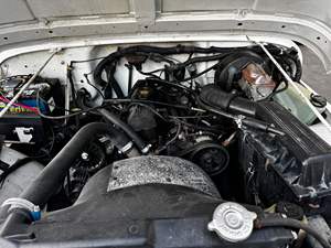 Jeep Wrangler S 4x4 de 1993 d'occasion, récemment remis à neuf, boîte manuelle 5 vitesses, 4 roues motrices, provenant de Californie depuis 1997, sans réserve. - Product Image 6