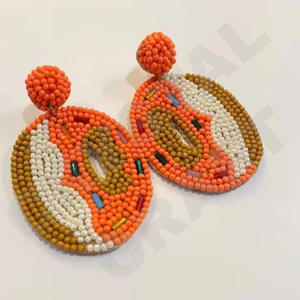 Pendientes de cuentas Boomer Sooner para mujer, color patriótico naranja, blanco y azul para bodas o días conmemorativos - Product Image 5