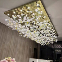Lustre d'hôtel moderne en forme de feuille d'érable, couleur personnalisée, multi-formes, hauteur réglable, avec commande sans fil pour les espaces commerciaux