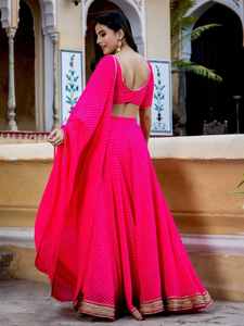 Lehenga ที่สวยงามกับ zari และ cording ลูกไม้ทำงานกับ leheriya พิมพ์ - Product Image 5