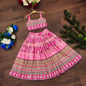 Shoryam Fashion - Lehenga Choli de Rayón con Estampado Floral Rosa, Completamente Cosido, para Niñas Pequeñas, Ropa Étnica para Fiestas, Tradicional - Product Image 1