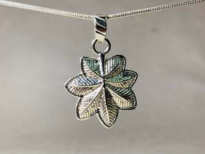 สร้อยคอเงิน925ใหม่ทันสมัยเรียบง่ายทันสมัยจี้ใบไม้สไตล์ฮิปฮอปทรงเสน่ห์สำหรับเป็นของขวัญสำหรับทุกคน - Product Image 3