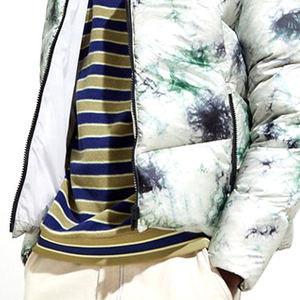 Chaqueta acolchada de estilo callejero de lona de moda de invierno para hombre de diseño personalizado cuello alto sublimación duradera bajo MOQ frontal - Product Image 6