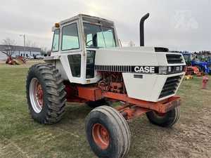 Fuerte J.I. Tractor 4WD 2390 con Motor de 160HP, Transmisión por Engranajes, Alta Productividad para Uso Agrícola, Componentes Principales: Bomba y Caja de Cambios - Product Image 2