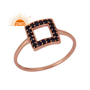 Anillo apilable de plata de ley hecha a mano en India, chapado en oro rosa, con piedra preciosa de zafiro azul natural, joyería fina para mujer. - Product Image 1