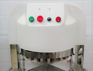 Nouveau Diviseur de Pâte Électrique Automatique Portable 2025 720x600x1300 Vietnam 1.5Kw avec Protection Contre la Surchauffe et Garantie 1 An Minh Tam MCD - Product Image 3