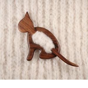 Épingle à châle en bois artisanale classique en forme ovale dernier fabricant et exportateur de conception d'Inde - Product Image 6