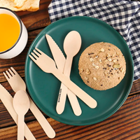 Couverts jetables en bois de bouleau économique fourchette cuillère couteau durable biodégradable personnalisé pour les restaurants voyageant