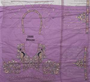 Red de desgaste de boda con hilo y Diamante Trabajo Lehenga Choli Expoerter indio y proveedor a la tarifa más baja - Product Image 2